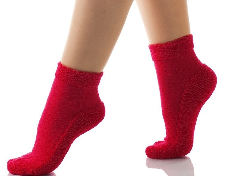 How to choose red socks? 