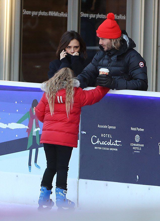 Victoria Beckham Pasidalijo Lieciasi Savo Vyro Ir Dukters Nuotrauka Socialiniame Tinkle